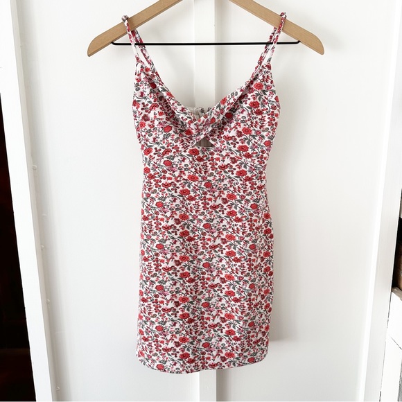 ABERCROMBIE red floral twist front mini dress - Picture 1 of 5